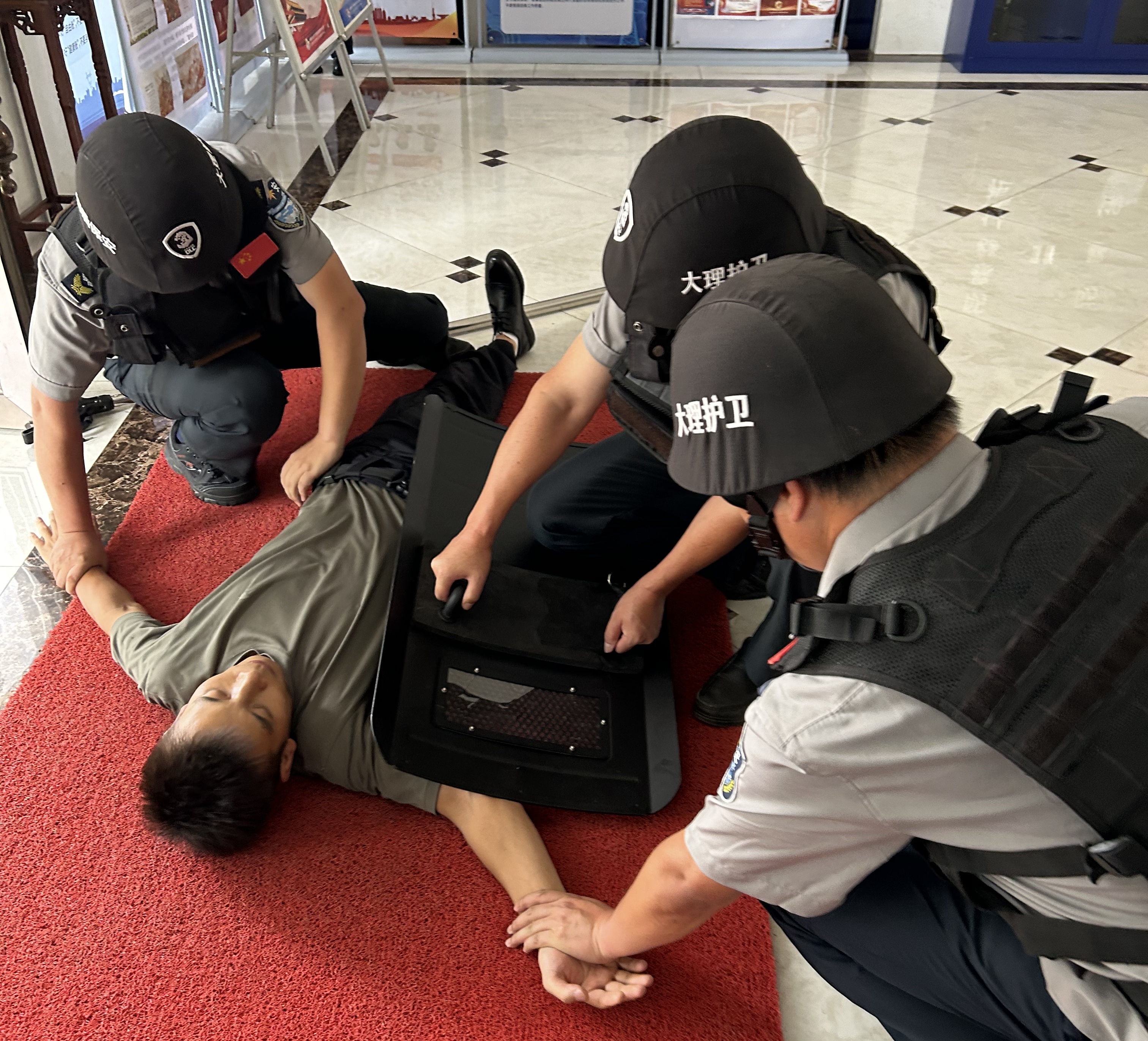 保安服務隊伍是維社會穩定保障公共安全不可或缺的輔助力量